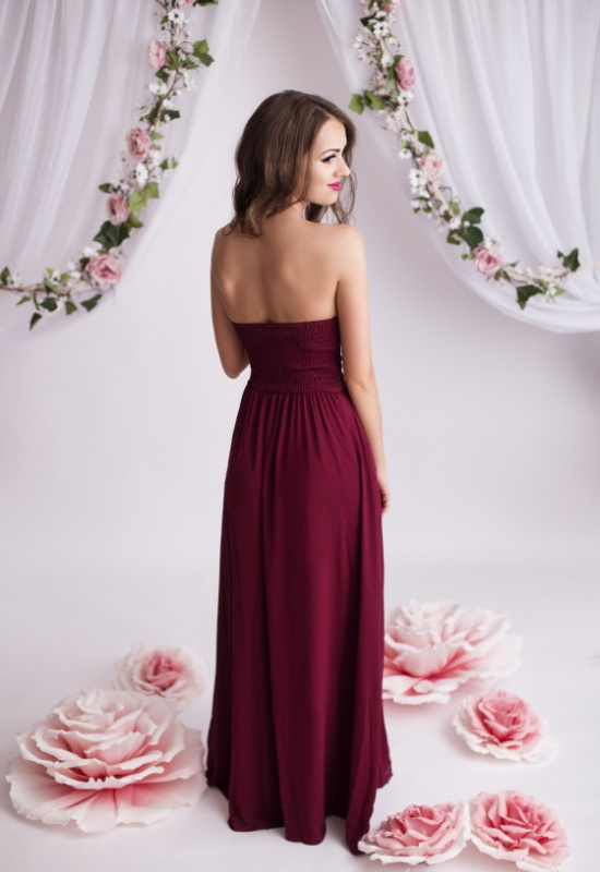 BORDOVÉ SPOLOČENSKÉ ŠATY S ROZPARKOM TINA