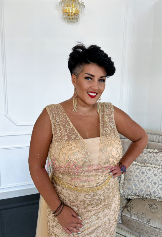 LUXUSNÉ ZLATÉ SPOLOČENSKÉ ŠATY S ODNÍMATELNOU VLEČKOU ANTONINA 