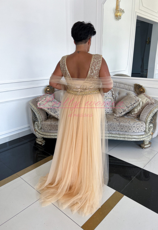 LUXUSNÉ ZLATÉ SPOLOČENSKÉ ŠATY S ODNÍMATELNOU VLEČKOU ANTONINA 