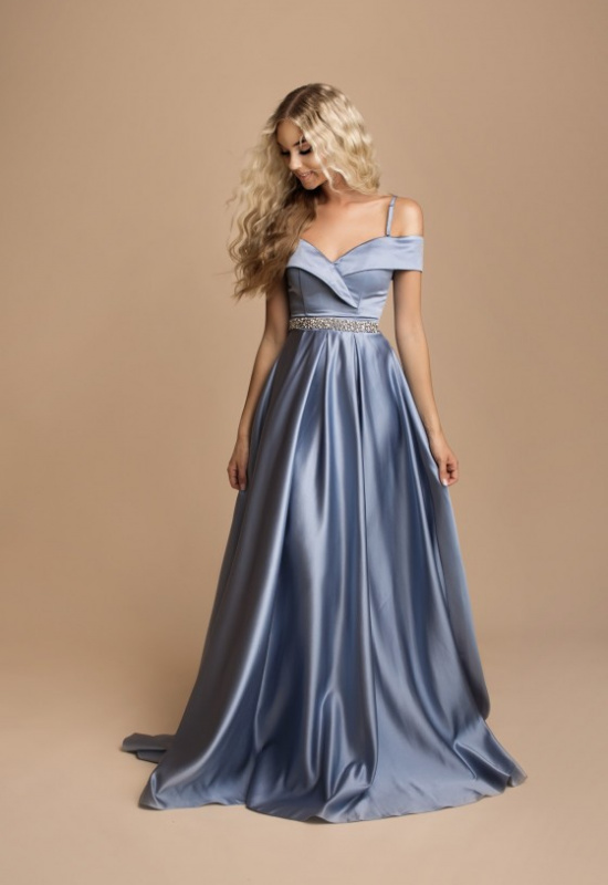 BIELE SATÉNOVÉ SPOLOČENSKÉ ŠATY PETRICIA 