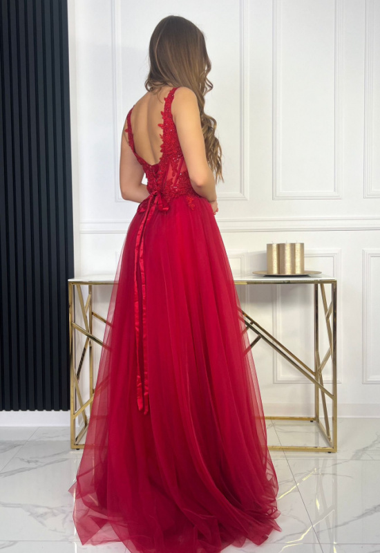 VÍNOVO ČERVENÉ SPOLOČENSKÉ ŠATY S TYLOVOU SUKŇOU