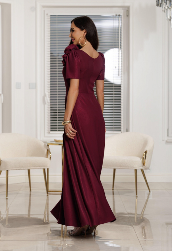 BORDOVÉ LESKLÉ SPOLOČENSKÉ ŠATY S KRÁTKYM RUKÁVOM ANABEL 