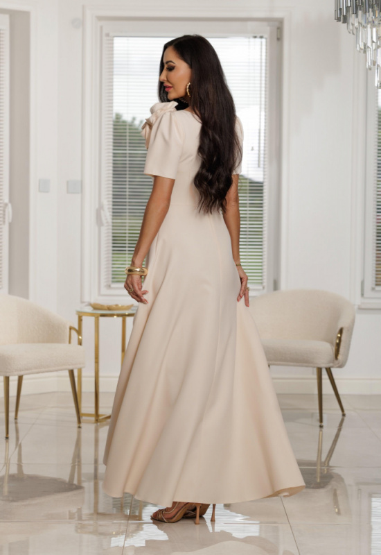 BEŽOVÉ LESKLÉ SPOLOČENSKÉ ŠATY S KRÁTKYM RUKÁVOM ANABEL