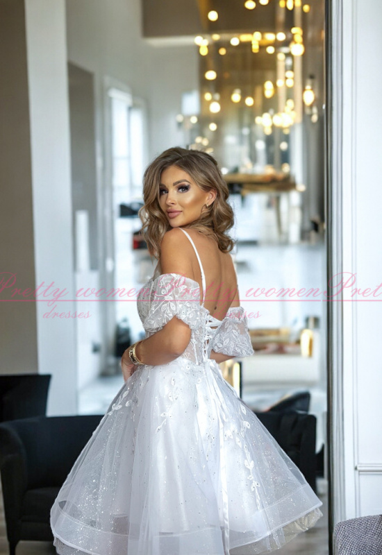 BIELE KRÁTKE TYLOVÉ POPOLNOČNÉ ŠATY BITA